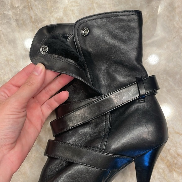 BLACK LEATHER FUR BOOTS! Multi Functional! Leather Fur options! Size:6.5 - Picture 13 of 16